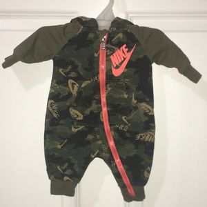 Newborn Nike outfit